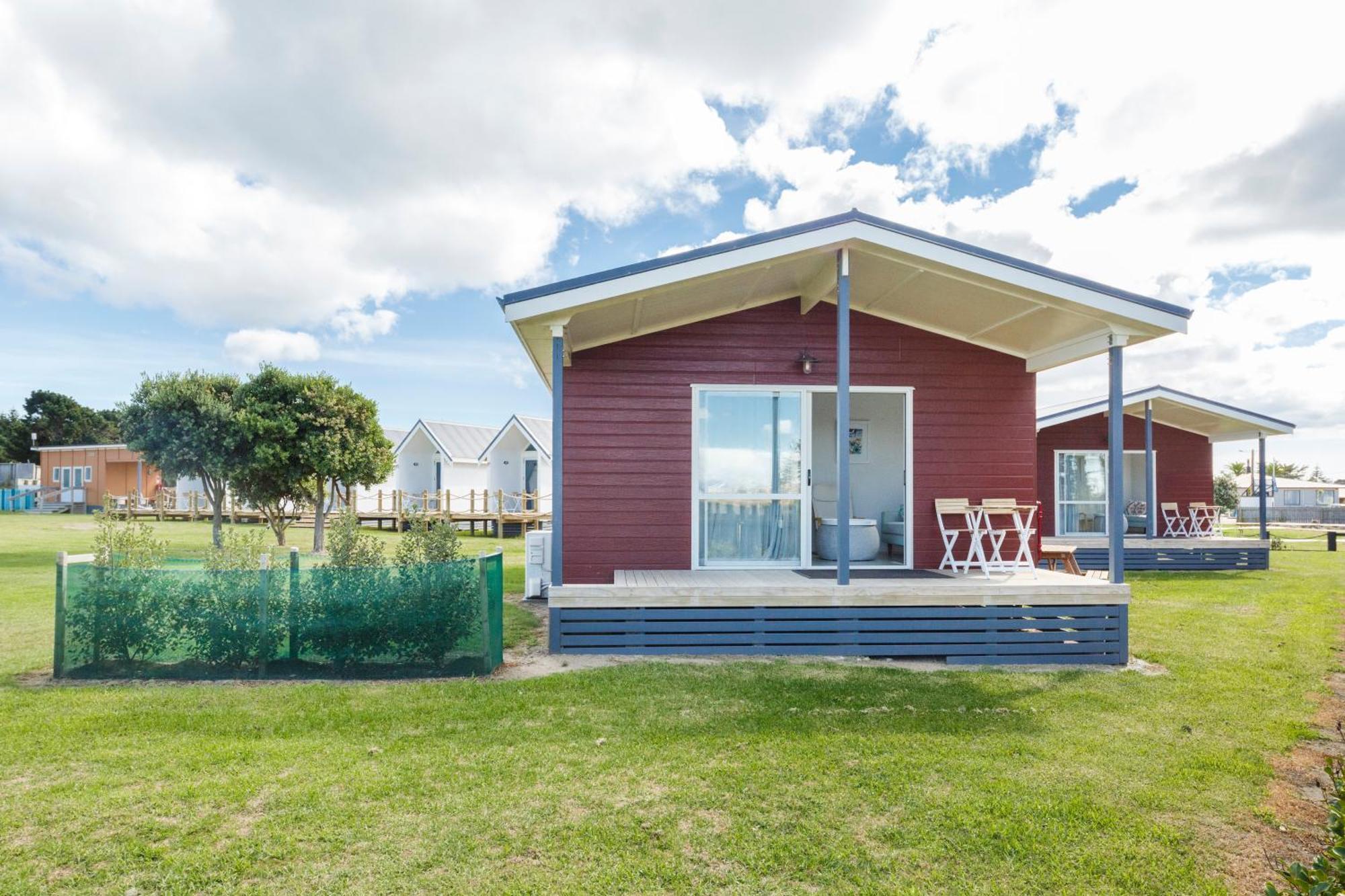 Foxton Beach TOP 10 Holiday Park Exterior foto