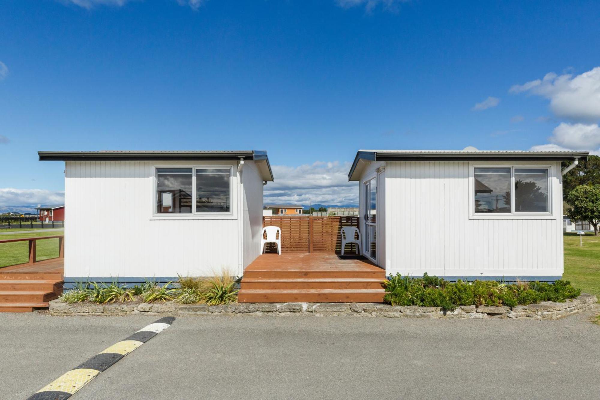 Foxton Beach TOP 10 Holiday Park Exterior foto