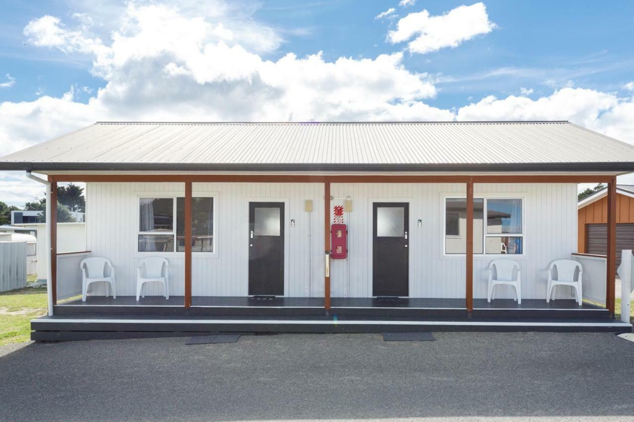 Foxton Beach TOP 10 Holiday Park Exterior foto